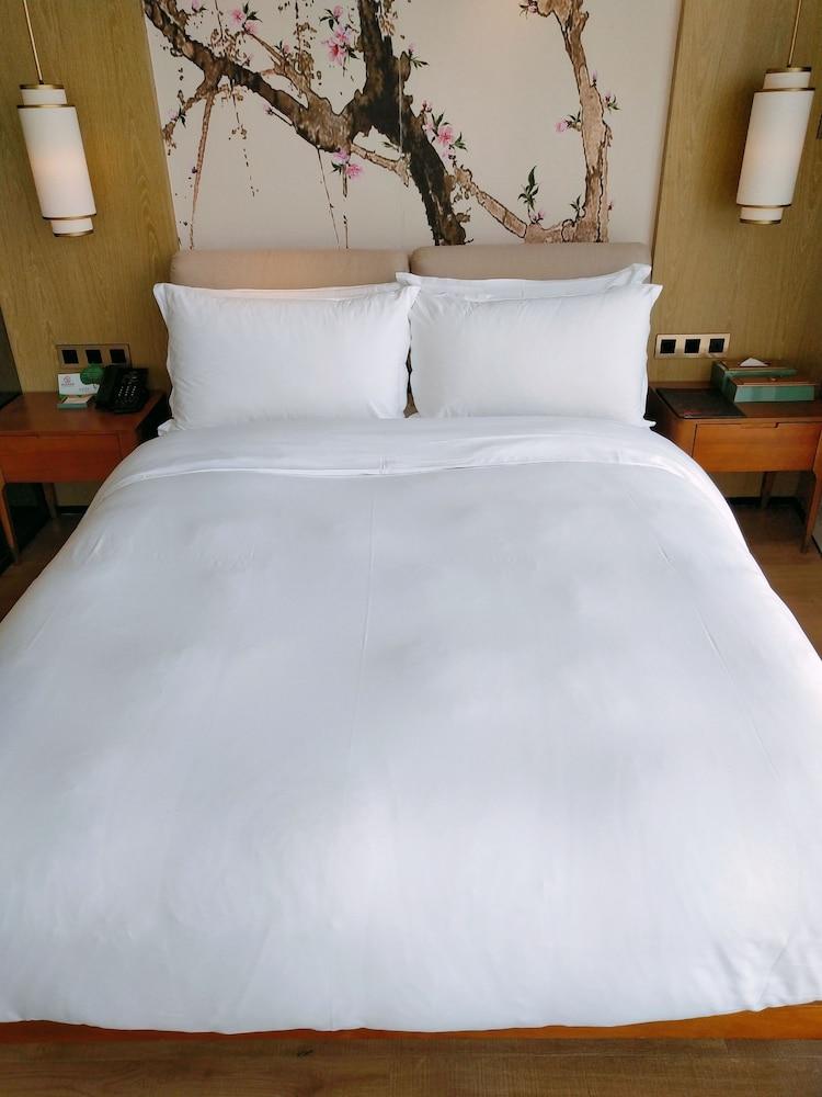 Howard Johnson Riverview Hotel Guangzhou Dış mekan fotoğraf