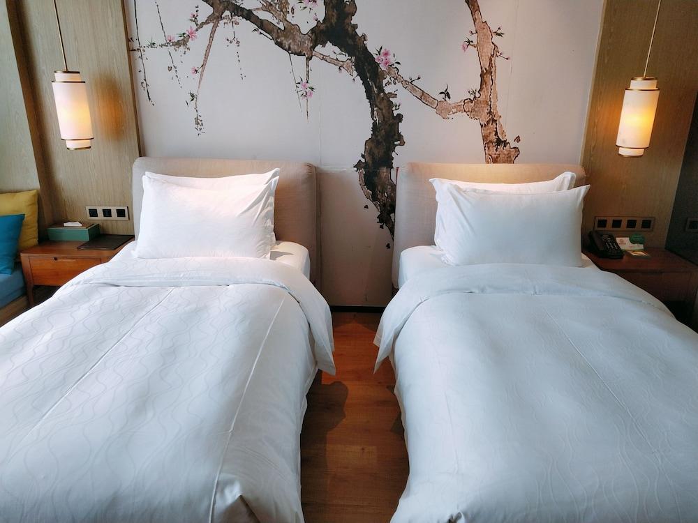 Howard Johnson Riverview Hotel Guangzhou Dış mekan fotoğraf